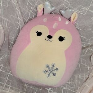Lavendar and White Plush Animal Toy‎